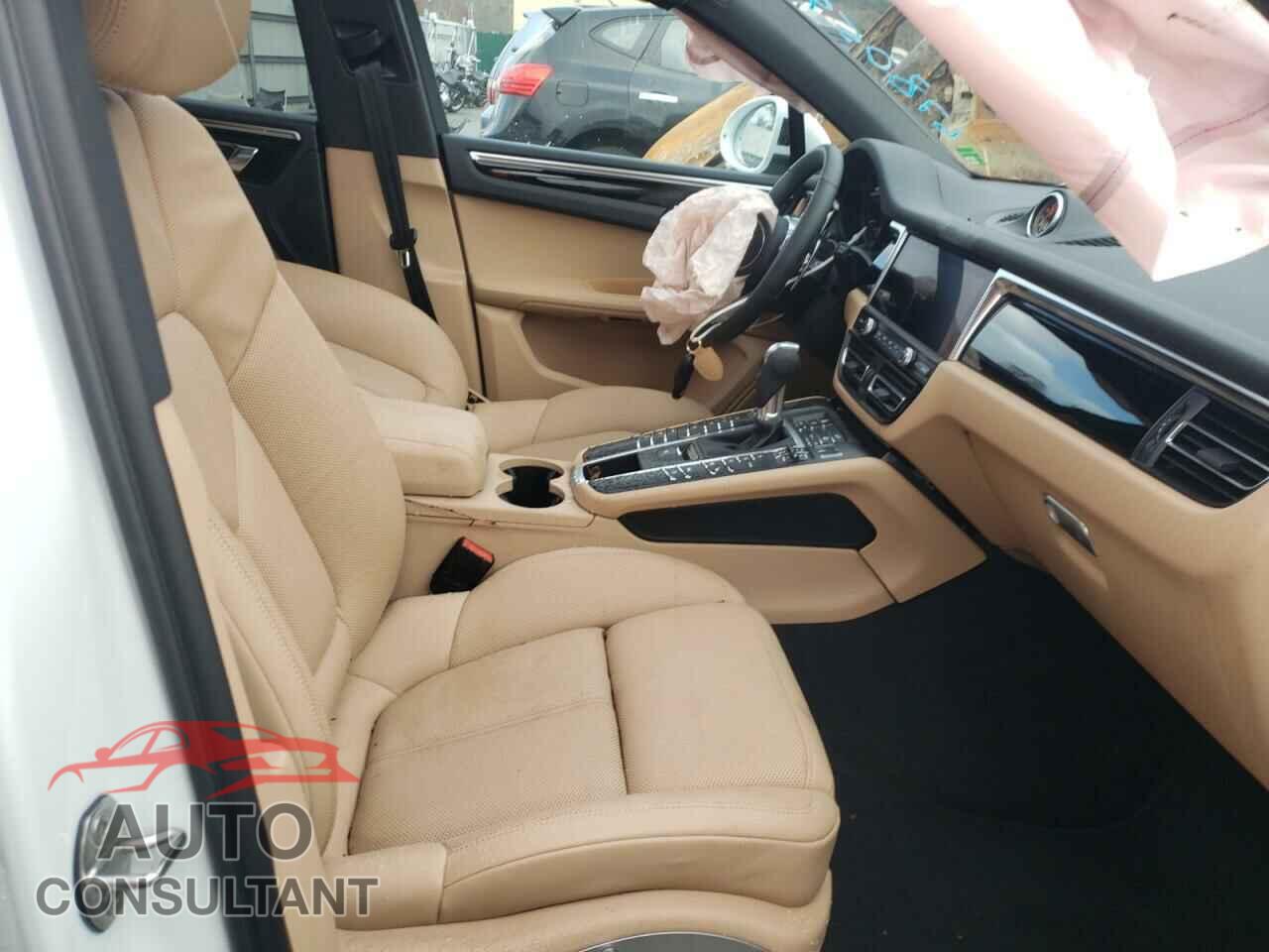 PORSCHE MACAN 2021 - WP1AB2A5XMLB38037