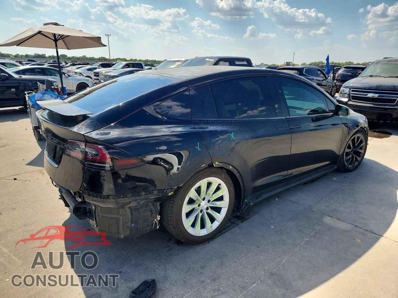 TESLA MODEL X 2023 - 7SAXCBE52PF376428