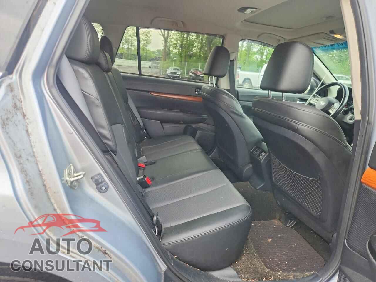 SUBARU OUTBACK 2014 - 4S4BRBLC2E3274172