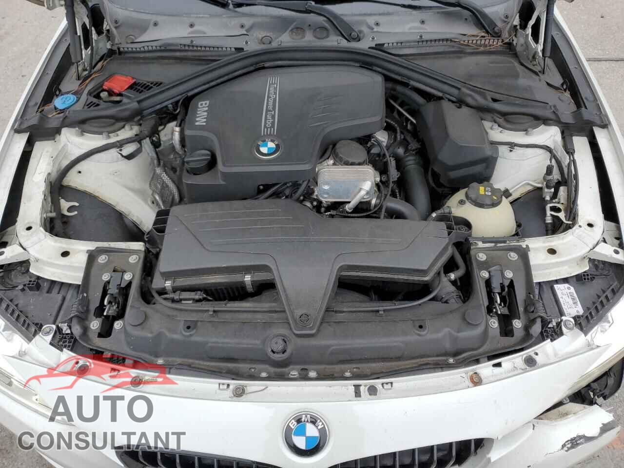 BMW 3 SERIES 2016 - WBA8E9G55GNU28151