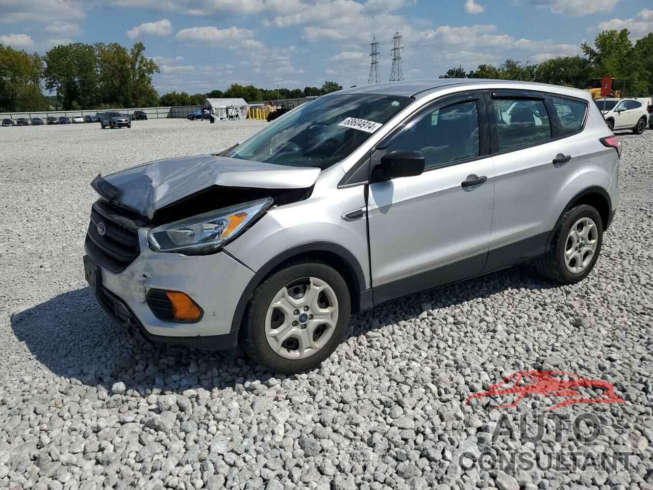 FORD ESCAPE 2017 - 1FMCU0F78HUD17367