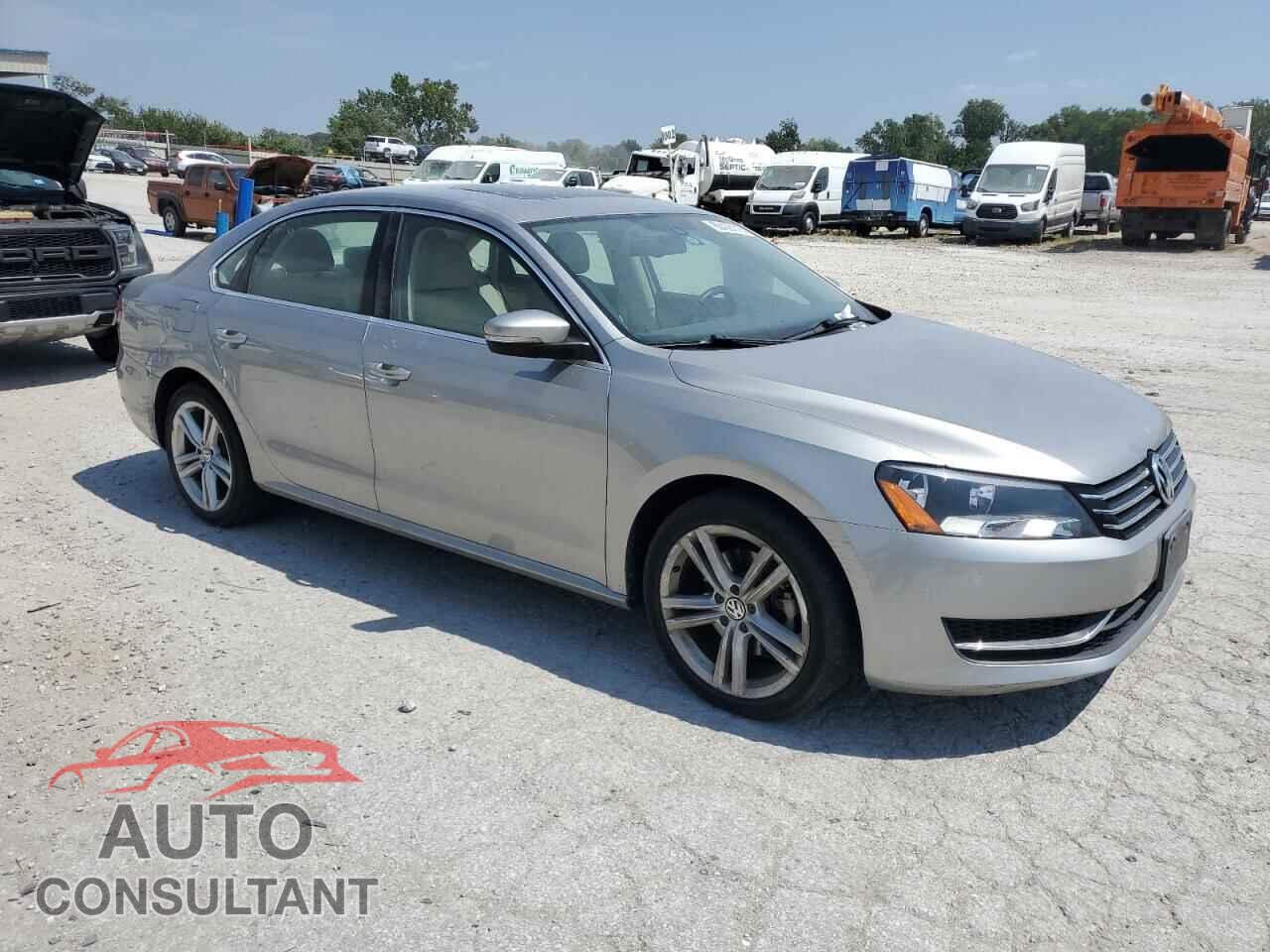 VOLKSWAGEN PASSAT 2014 - 1VWBS7A32EC072647
