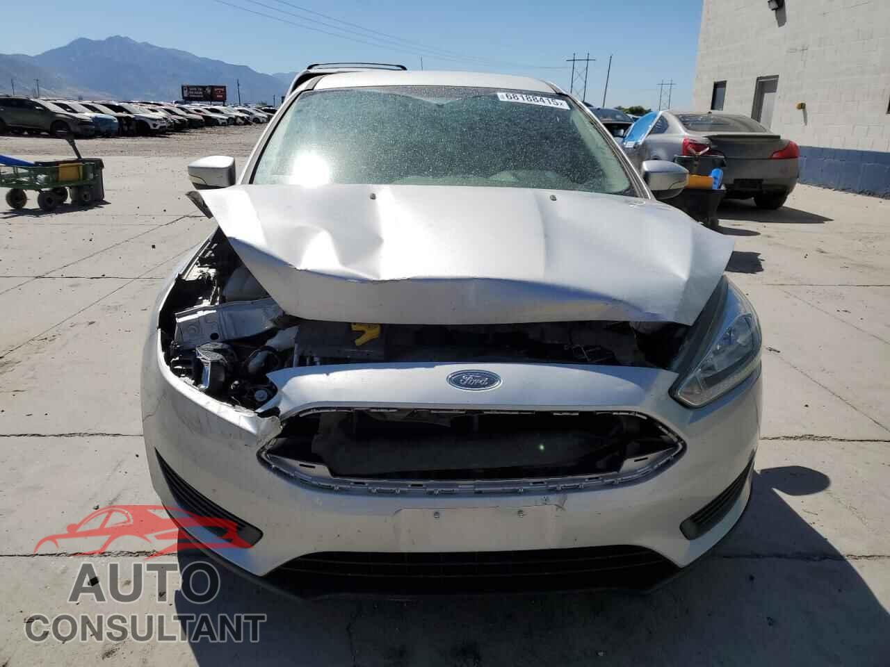 FORD FOCUS 2015 - 1FADP3F28FL220524