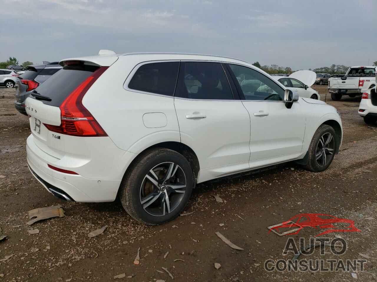 VOLVO XC60 2018 - YV4A22RM0J1074723