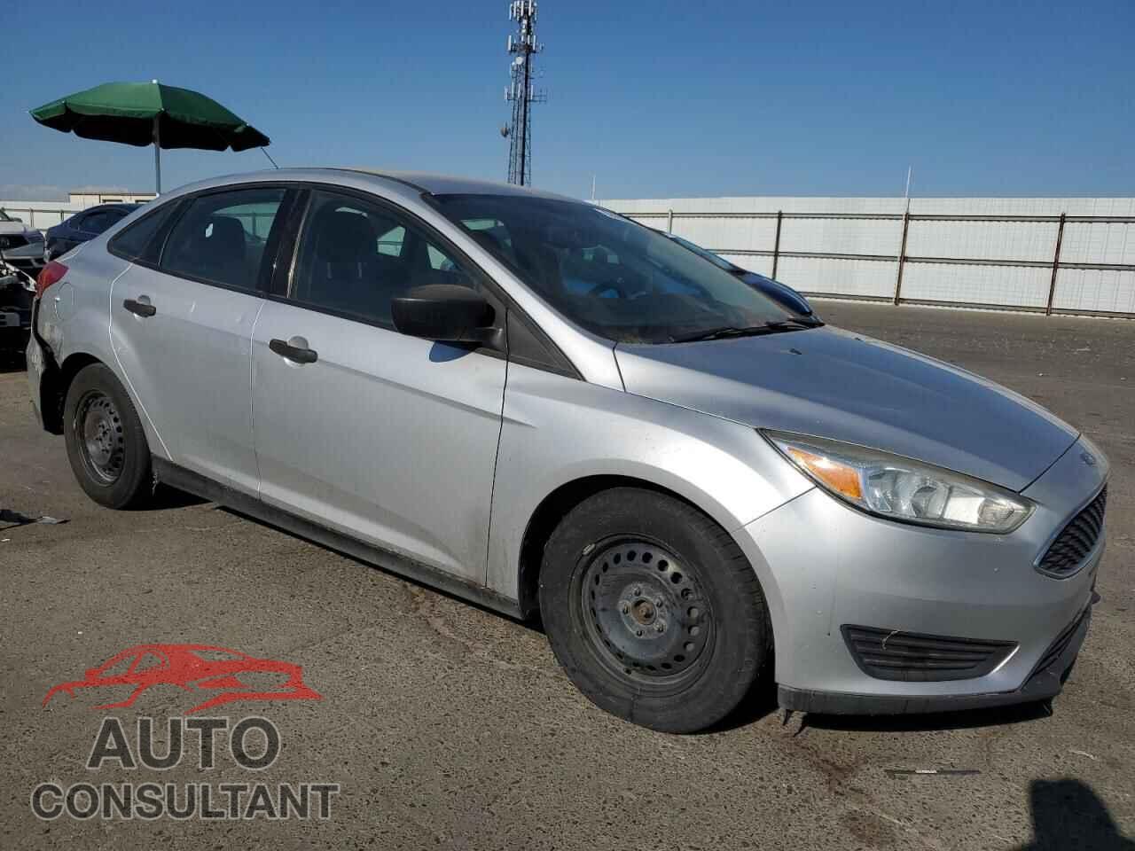 FORD FOCUS 2015 - 1FADP3E20FL364084