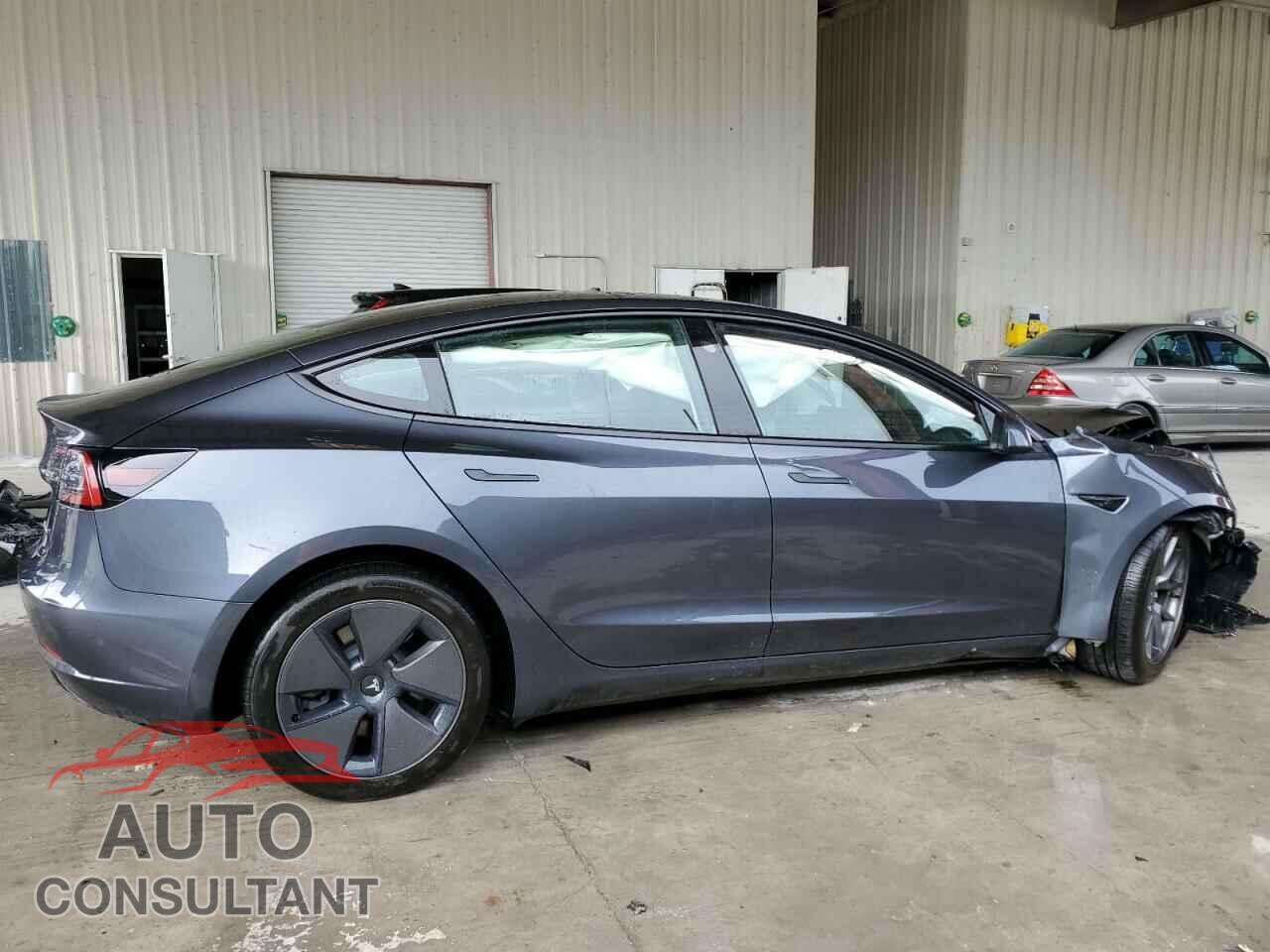 TESLA MODEL 3 2023 - 5YJ3E1EB0PF677401