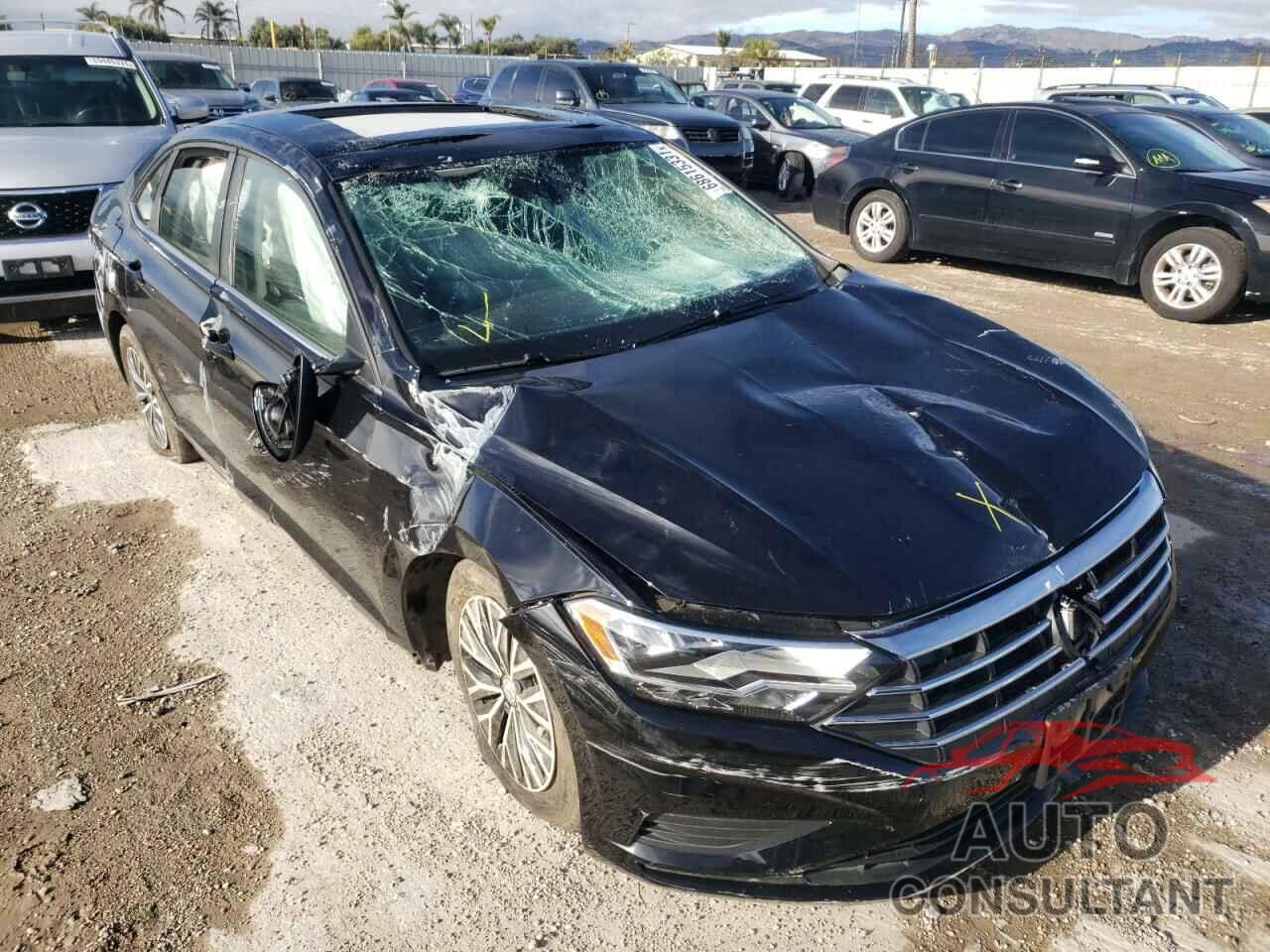 VOLKSWAGEN JETTA 2019 - 3VWC57BUXKM220427