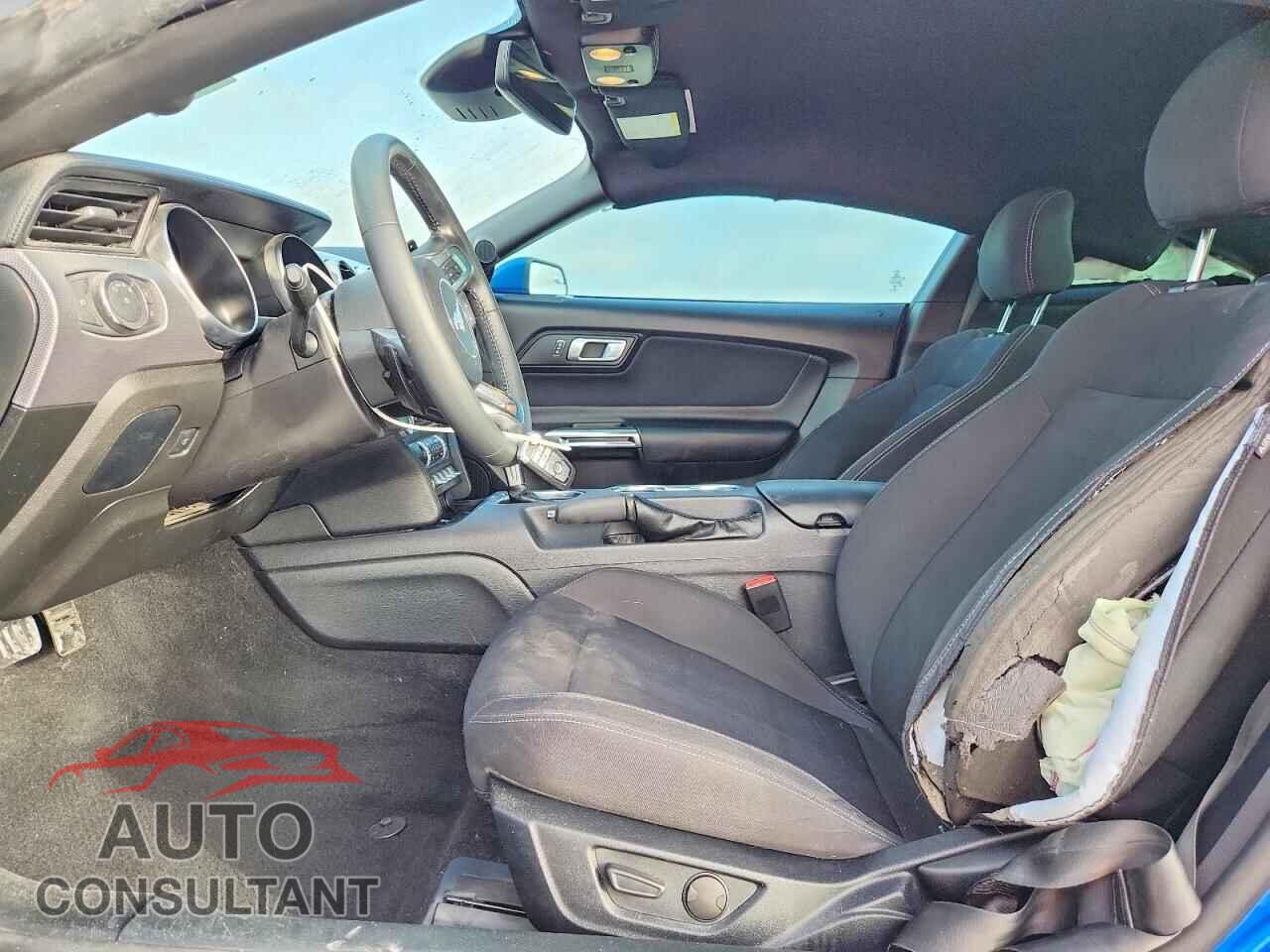 FORD MUSTANG 2020 - 1FA6P8CF3L5187610