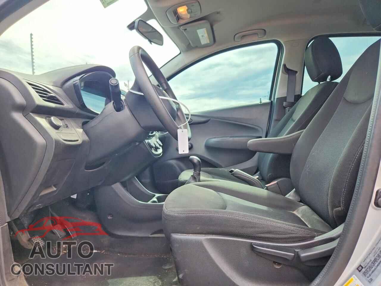 CHEVROLET SPARK 2020 - KL8CA6SA5LC462939