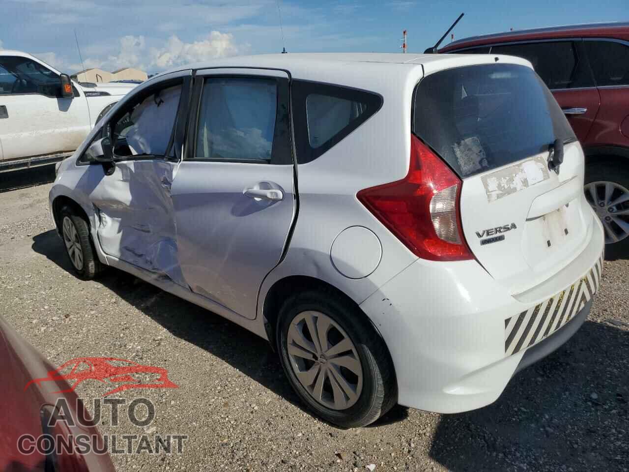 NISSAN VERSA 2017 - 3N1CE2CP2HL380043