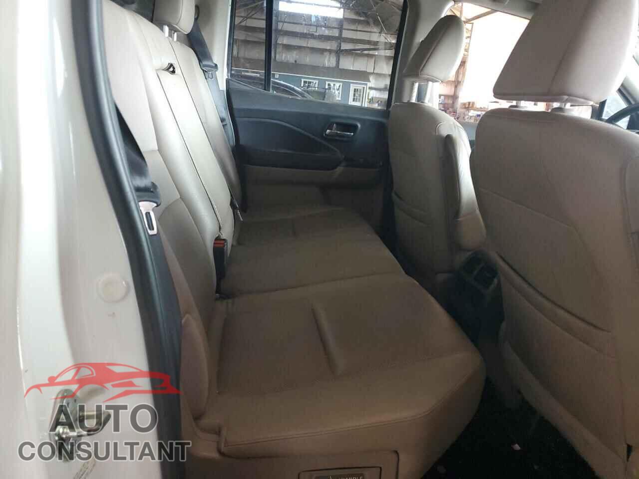 HONDA RIDGELINE 2017 - 5FPYK2F66HB008743