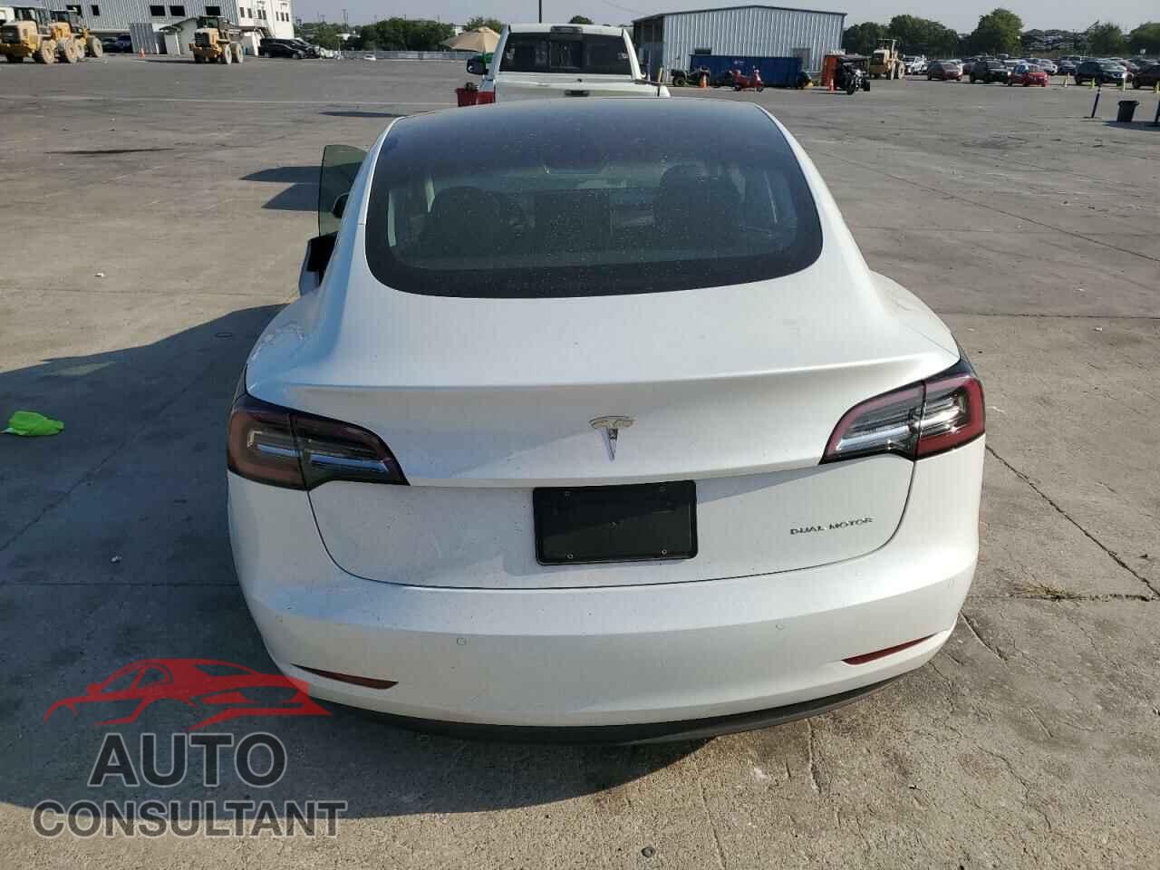 TESLA MODEL 3 2020 - 5YJ3E1EB8LF770094