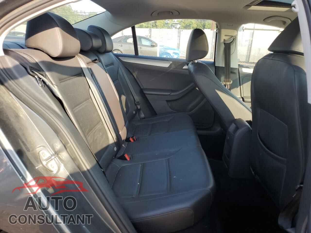 VOLKSWAGEN JETTA 2017 - 3VWDB7AJ6HM383377
