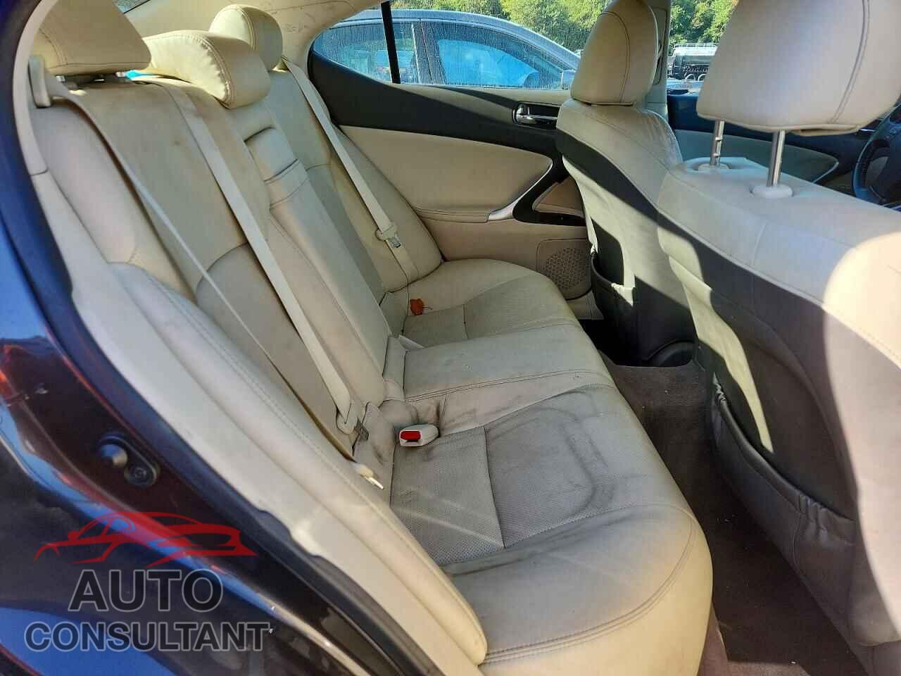LEXUS IS 2010 - JTHCF5C29A5043289