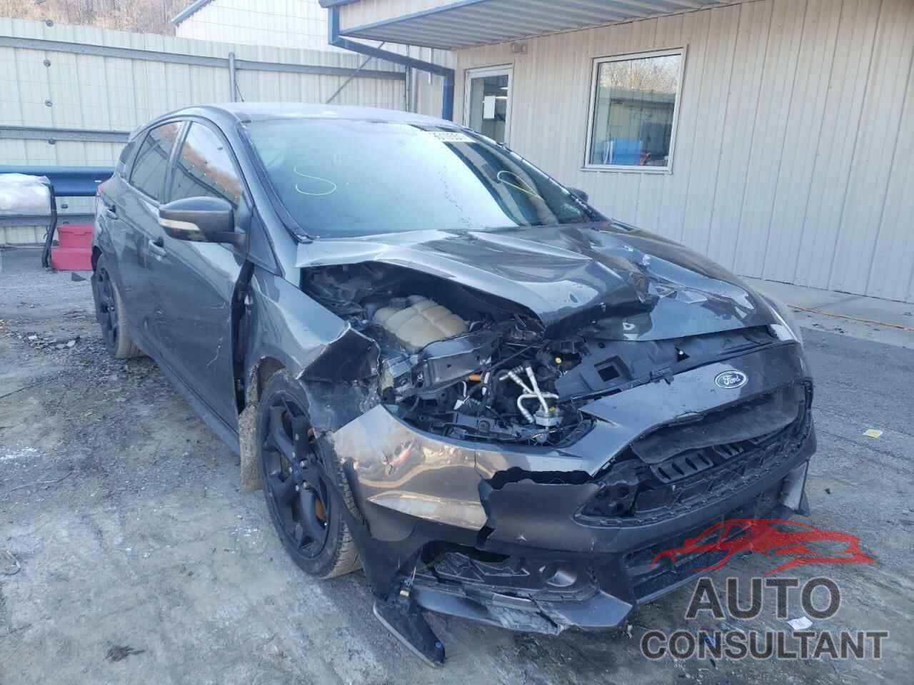 FORD FOCUS 2017 - 1FADP3L95HL203278