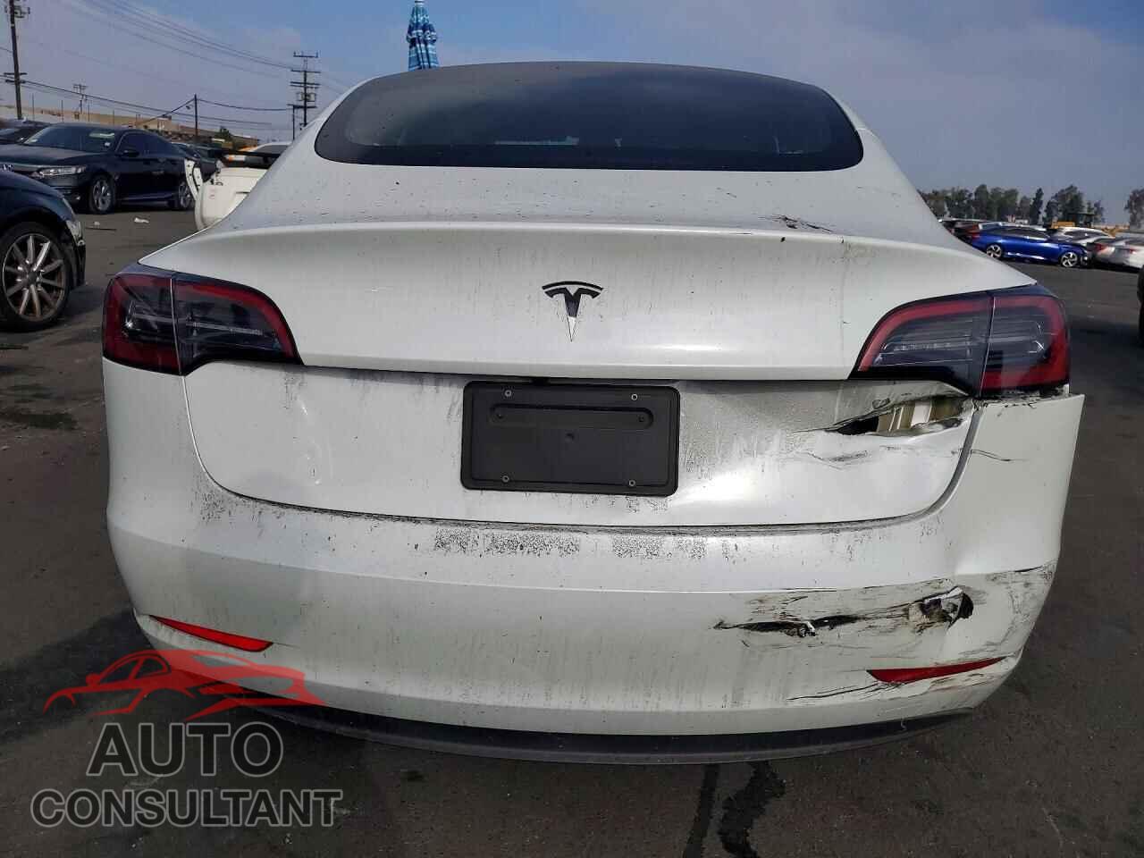 TESLA MODEL 3 2023 - 5YJ3E1EA8PF686399