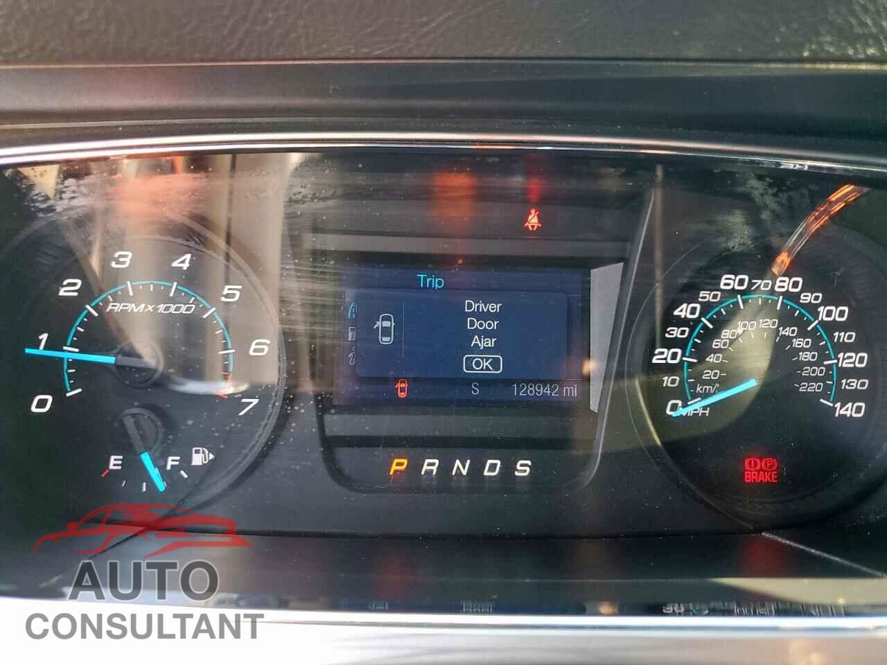 FORD TAURUS 2016 - 1FAHP2E89GG121934