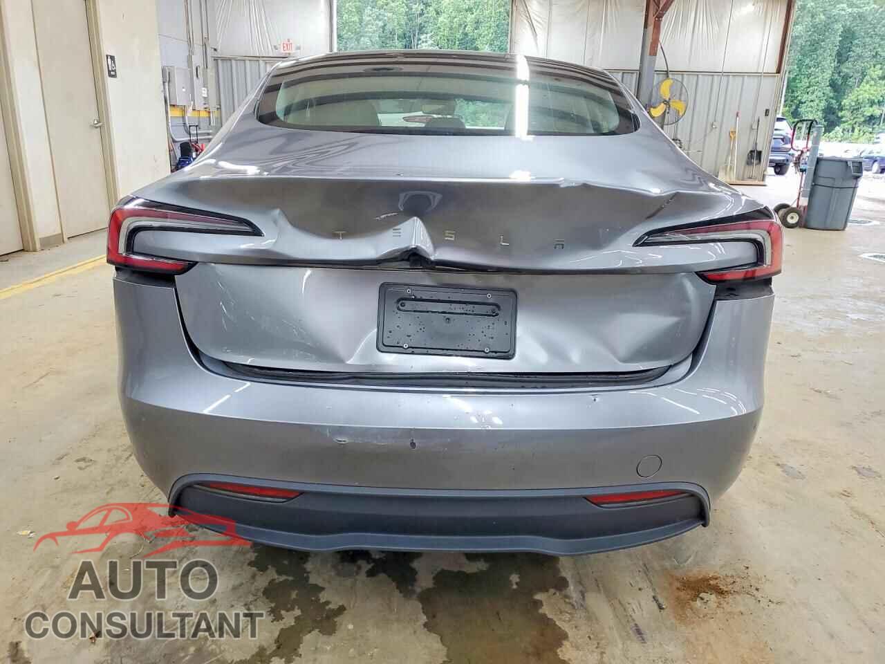 TESLA MODEL 3 2025 - 5YJ3E1EA4SF996512