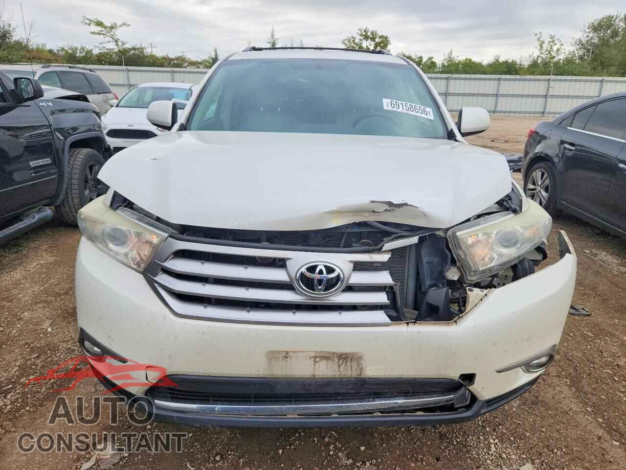TOYOTA HIGHLANDER 2013 - 5TDBK3EH8DS212067