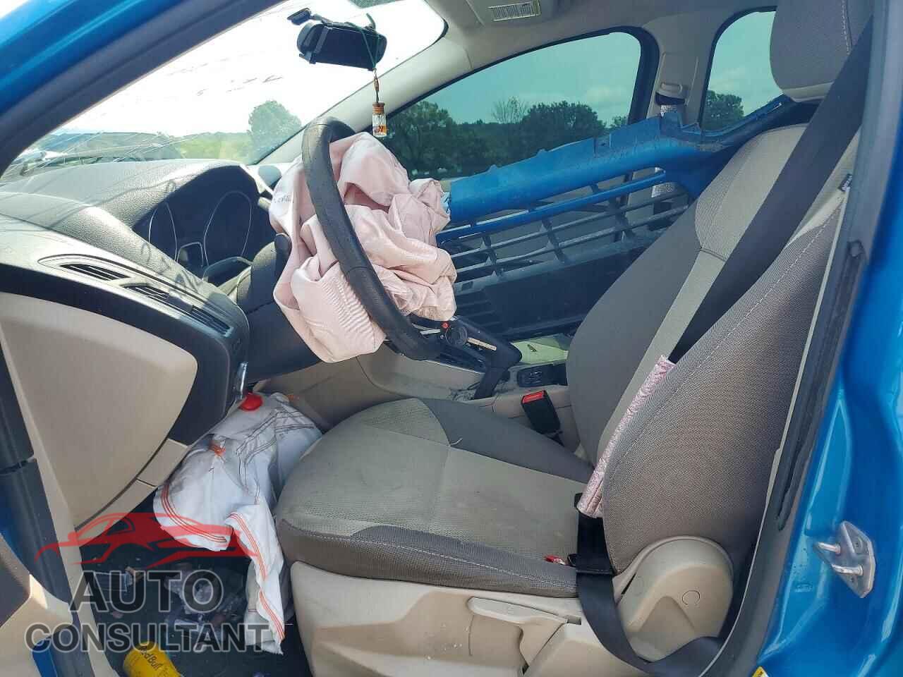 FORD FOCUS 2014 - 1FADP3K2XEL252587