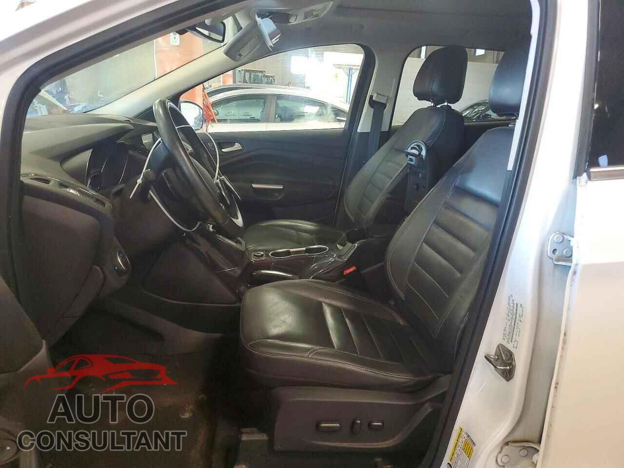 FORD ESCAPE 2015 - 1FMCU9JX4FUB26439