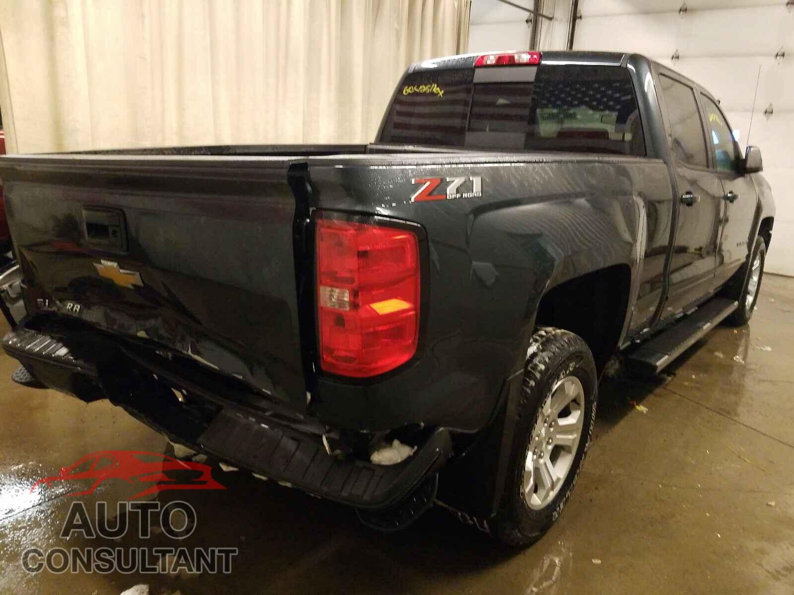 CHEVROLET SILVERADO 2018 - 3GCUKREC6JG562677