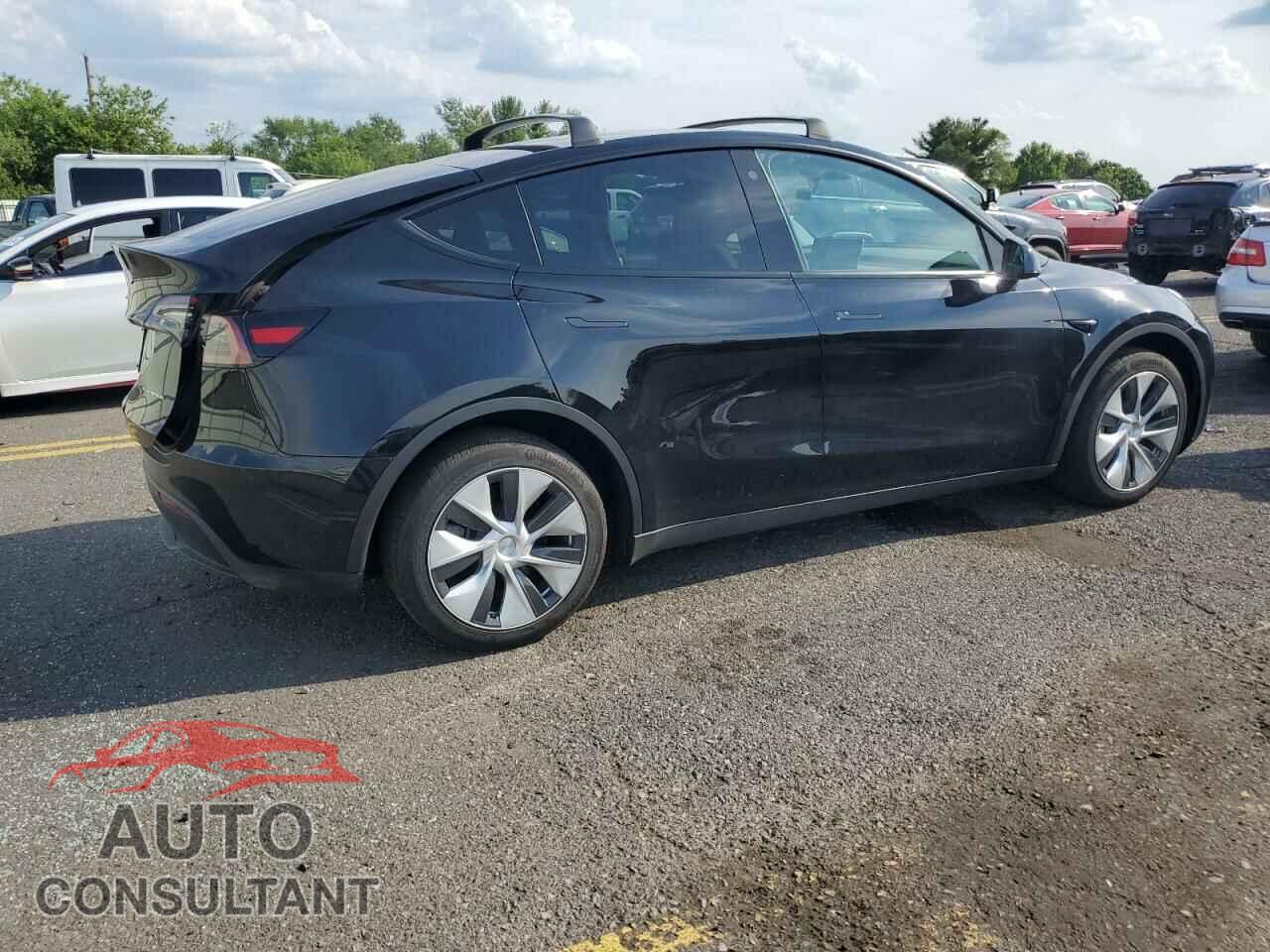 TESLA MODEL Y 2023 - 7SAYGDEE9PF598615