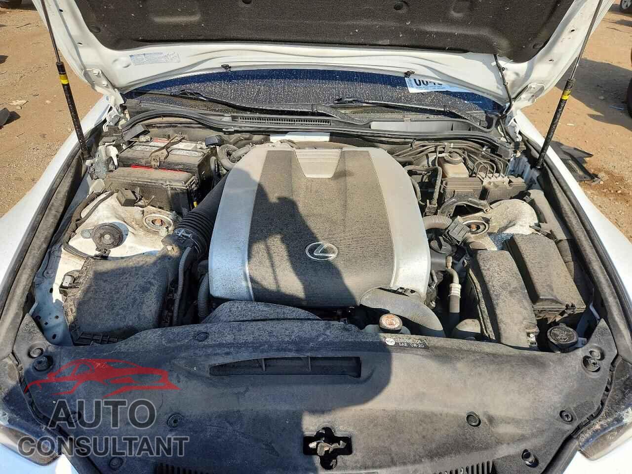 LEXUS IS 2019 - JTHC81D27K5035307