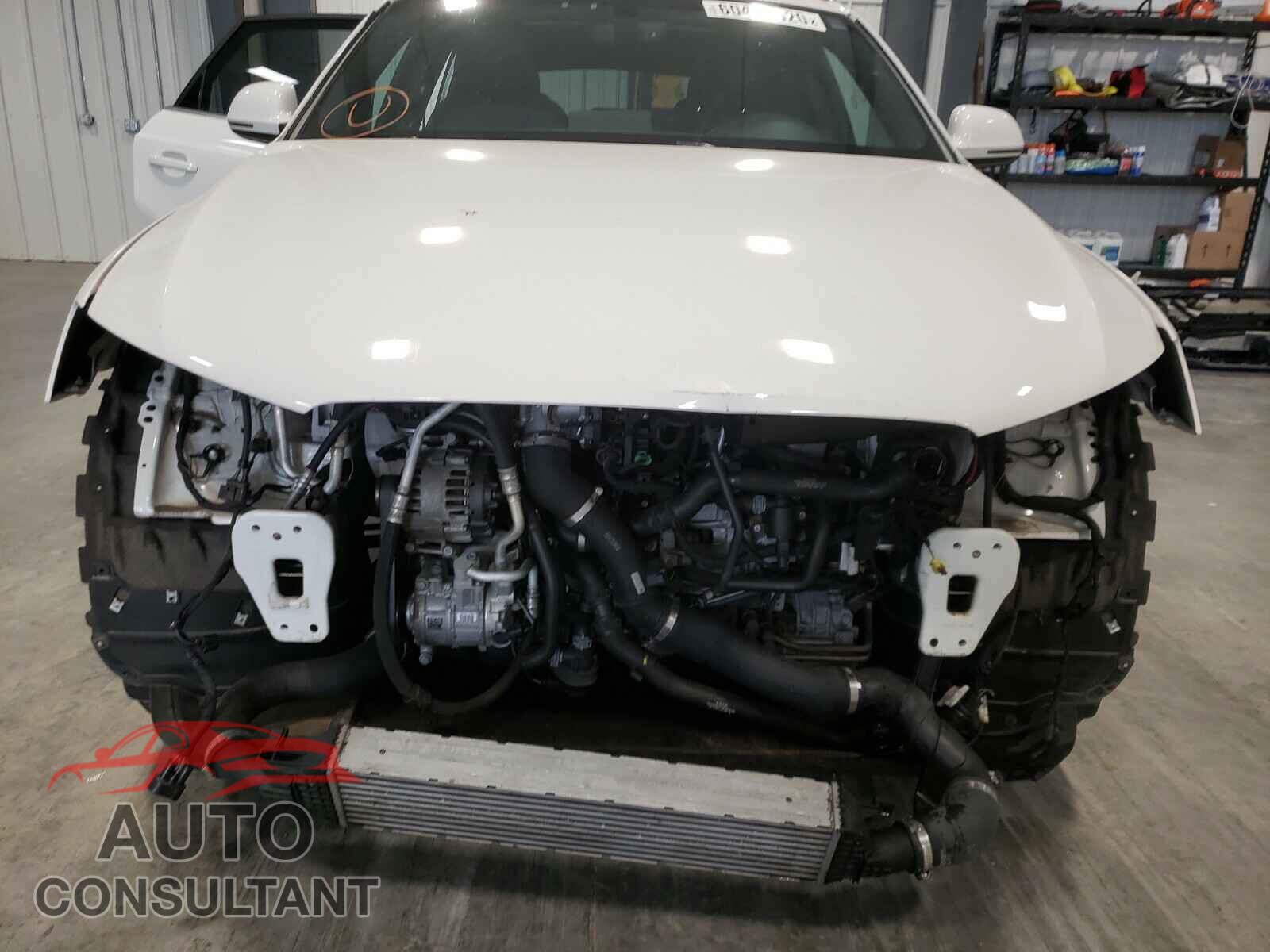 AUDI Q3 2016 - WA1EFCFS5GR012899