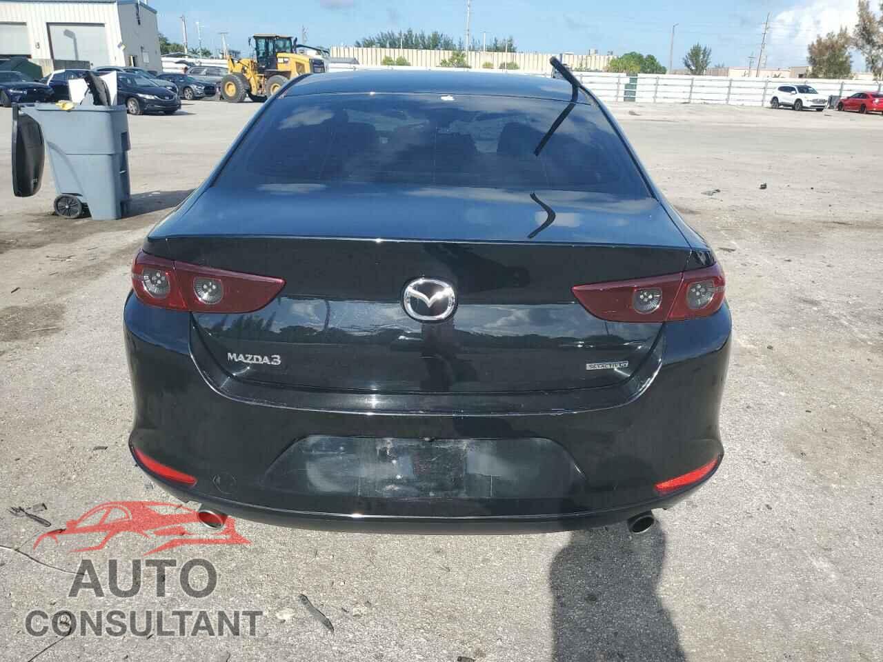 MAZDA 3 2021 - JM1BPABL4M1323792