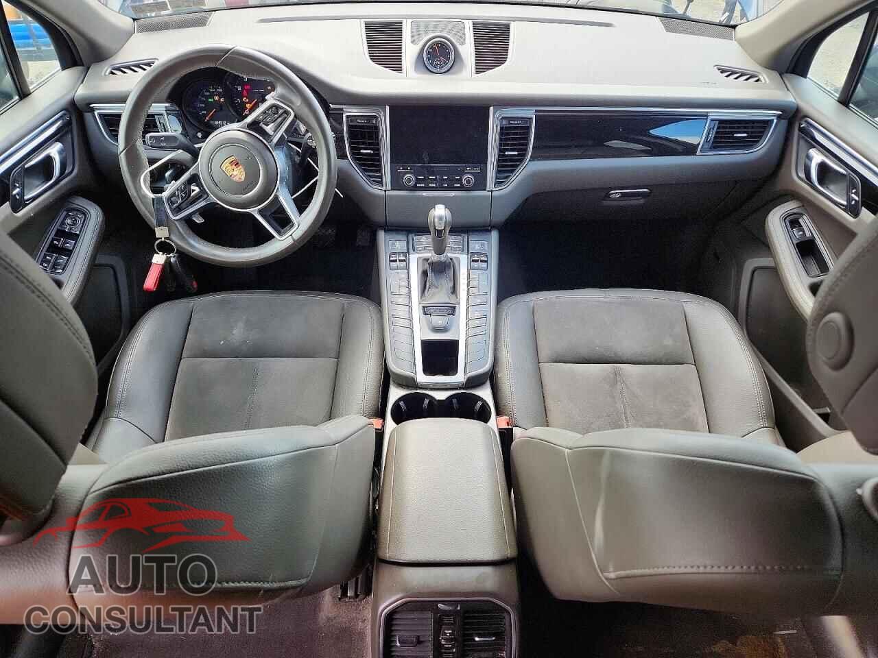 PORSCHE MACAN 2017 - WP1AA2A55HLB00773