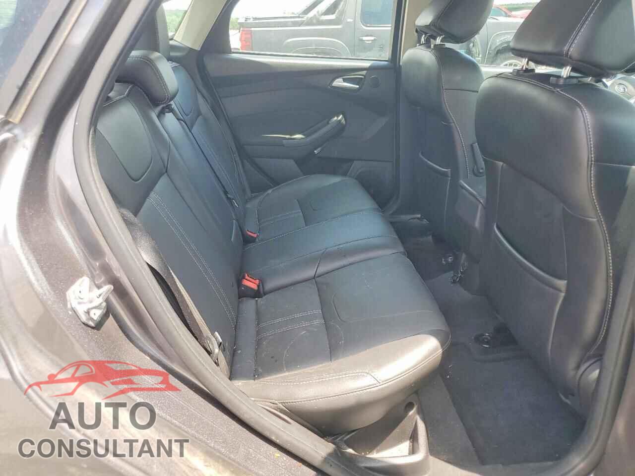 FORD FOCUS 2014 - 1FADP3J22EL233372