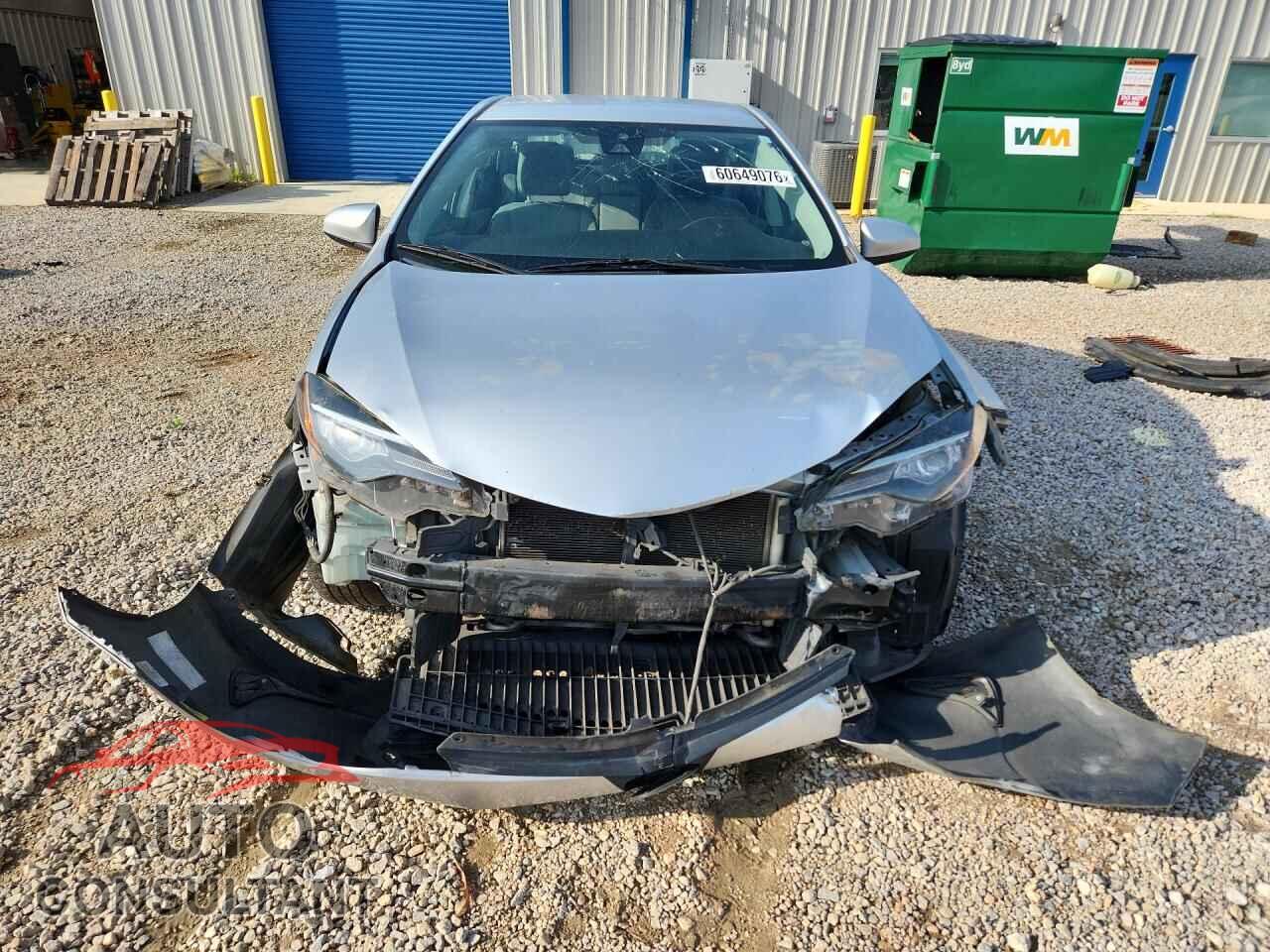 TOYOTA COROLLA 2017 - 2T1BURHEXHC839091