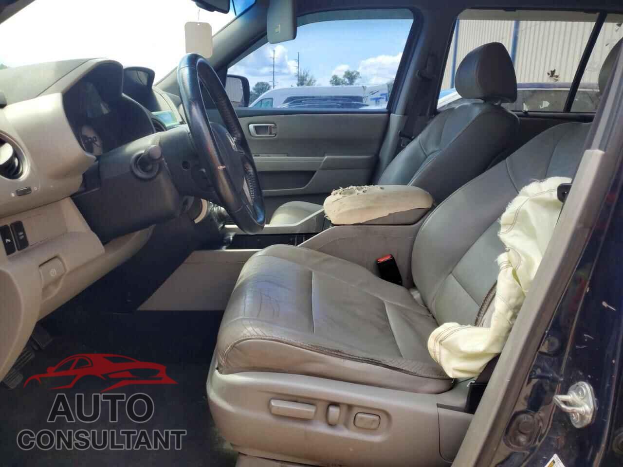HONDA PILOT 2011 - 5FNYF4H91BB077380