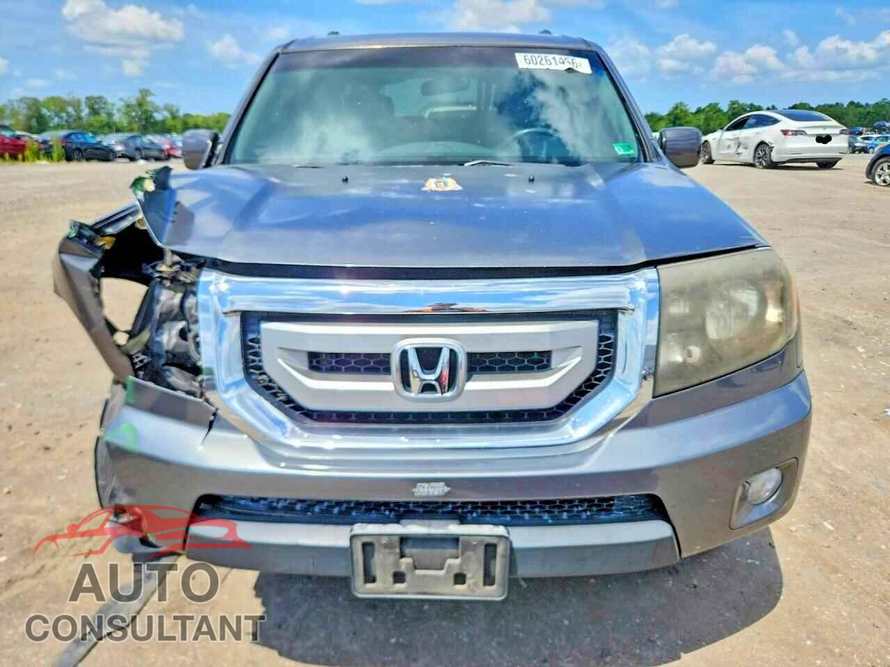 HONDA PILOT 2011 - 5FNYF4H4XBB098720