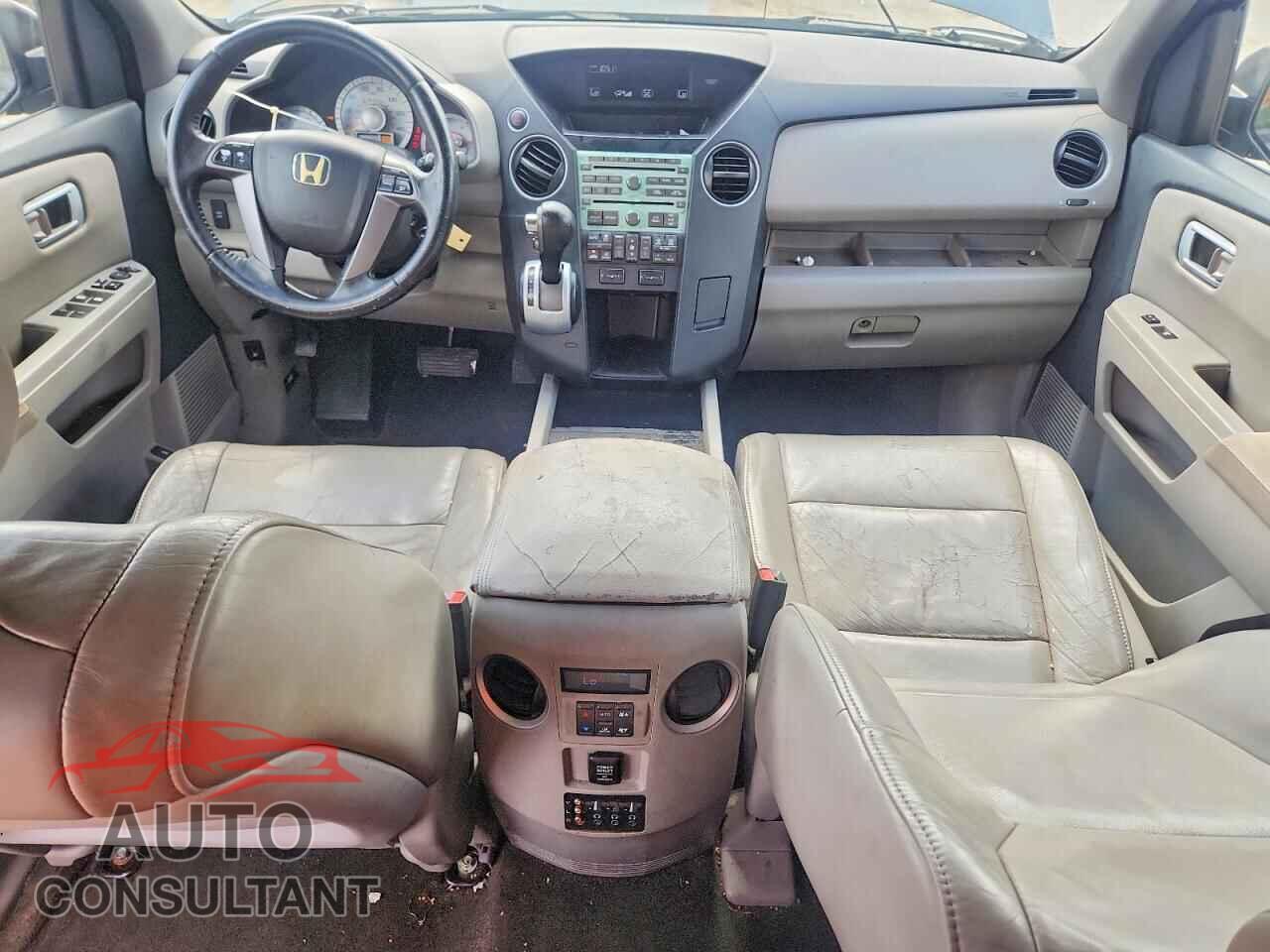 HONDA PILOT 2011 - 5FNYF3H64BB033034