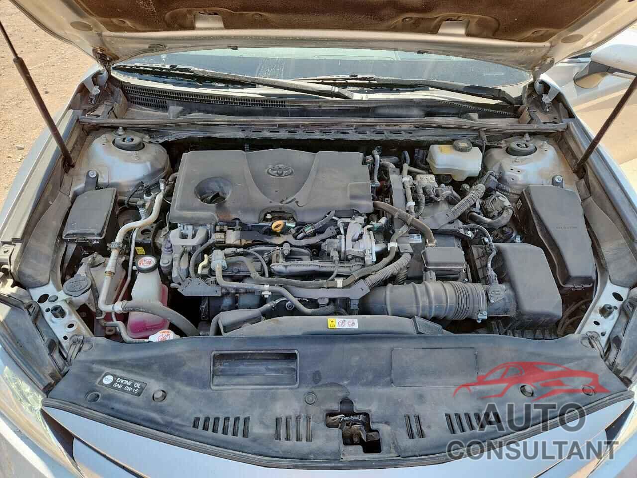 TOYOTA CAMRY 2018 - 4T1B21HK5JU008793