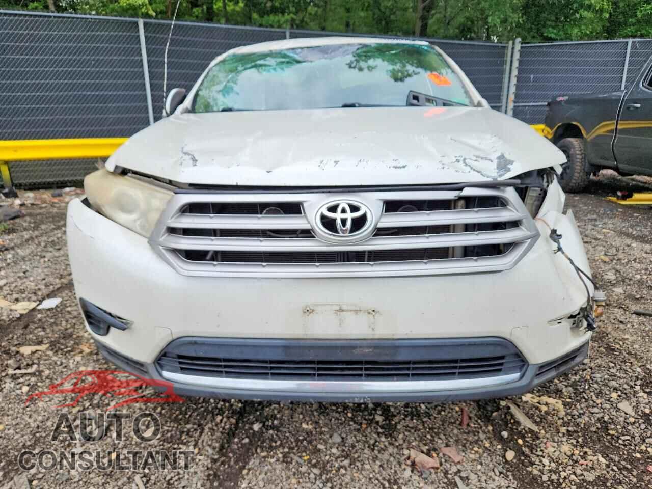 TOYOTA HIGHLANDER 2011 - 5TDBK3EH6BS046516