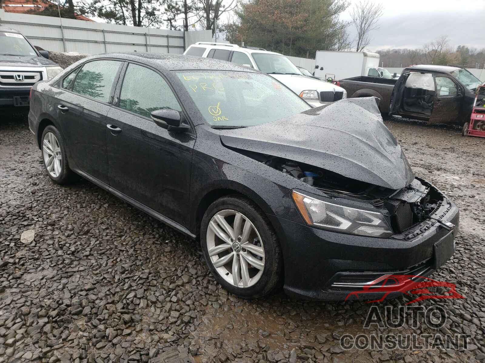VOLKSWAGEN PASSAT 2019 - 1VWLA7A31KC014161