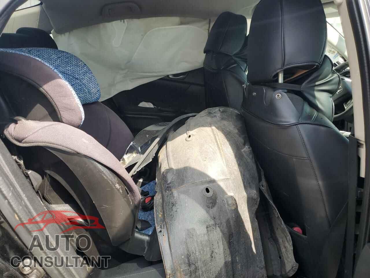 HONDA CIVIC 2017 - 2HGFC2F52HH551071
