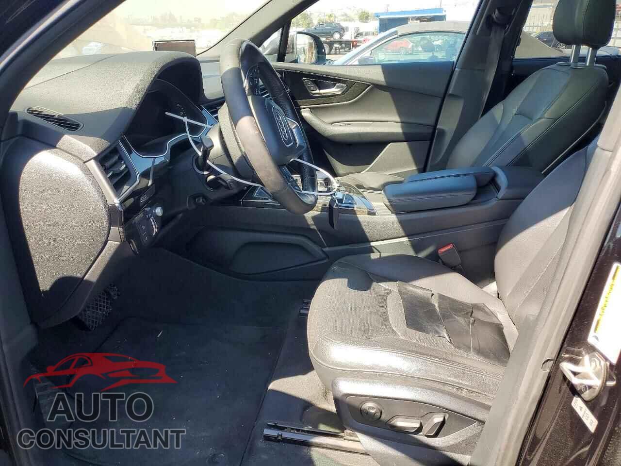 AUDI Q7 2017 - WA1VAAF72HD017877