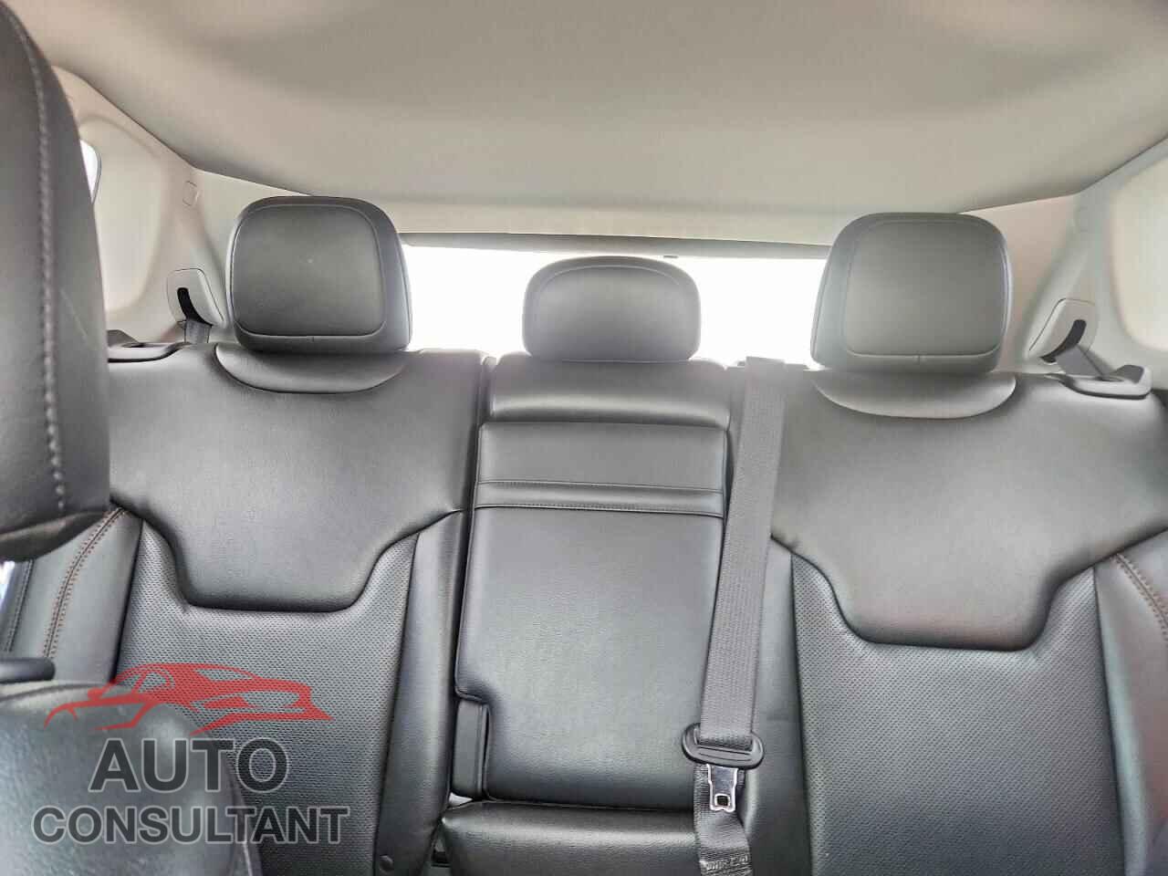 JEEP COMPASS 2019 - 3C4NJDCB5KT601076