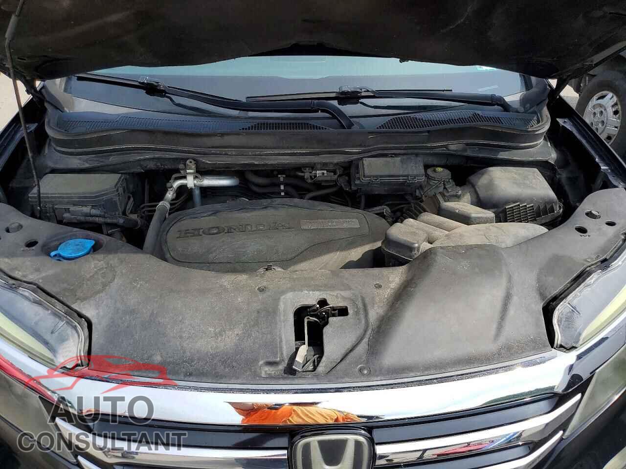 HONDA PILOT 2017 - 5FNYF6H00HB043372