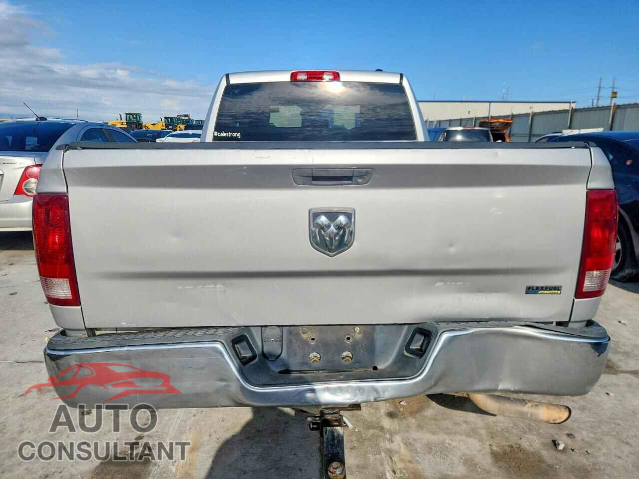DODGE RAM 1500 2011 - 1D7RB1GP9BS703765