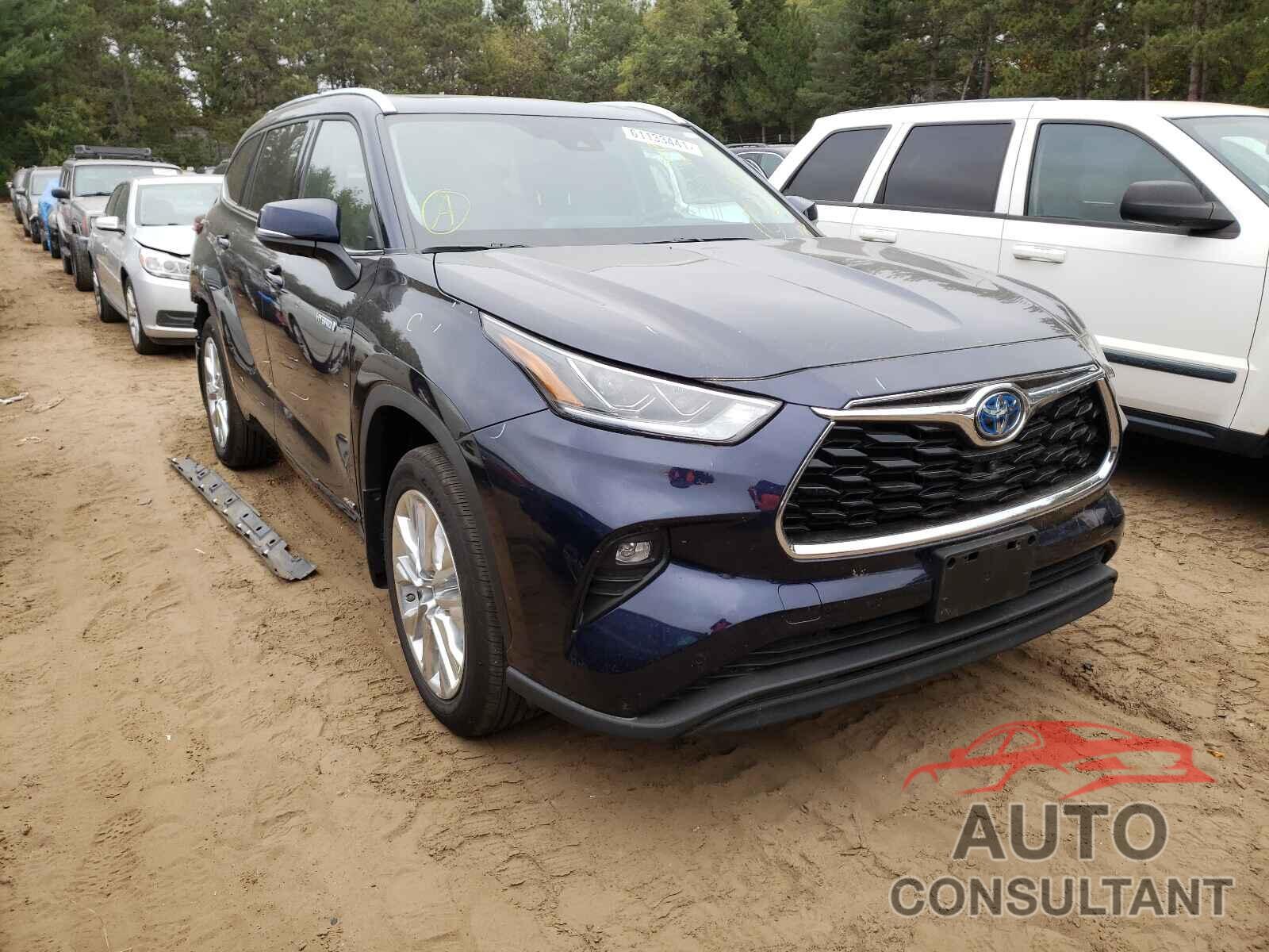 TOYOTA HIGHLANDER 2021 - 5TDDBRCH0MS523149