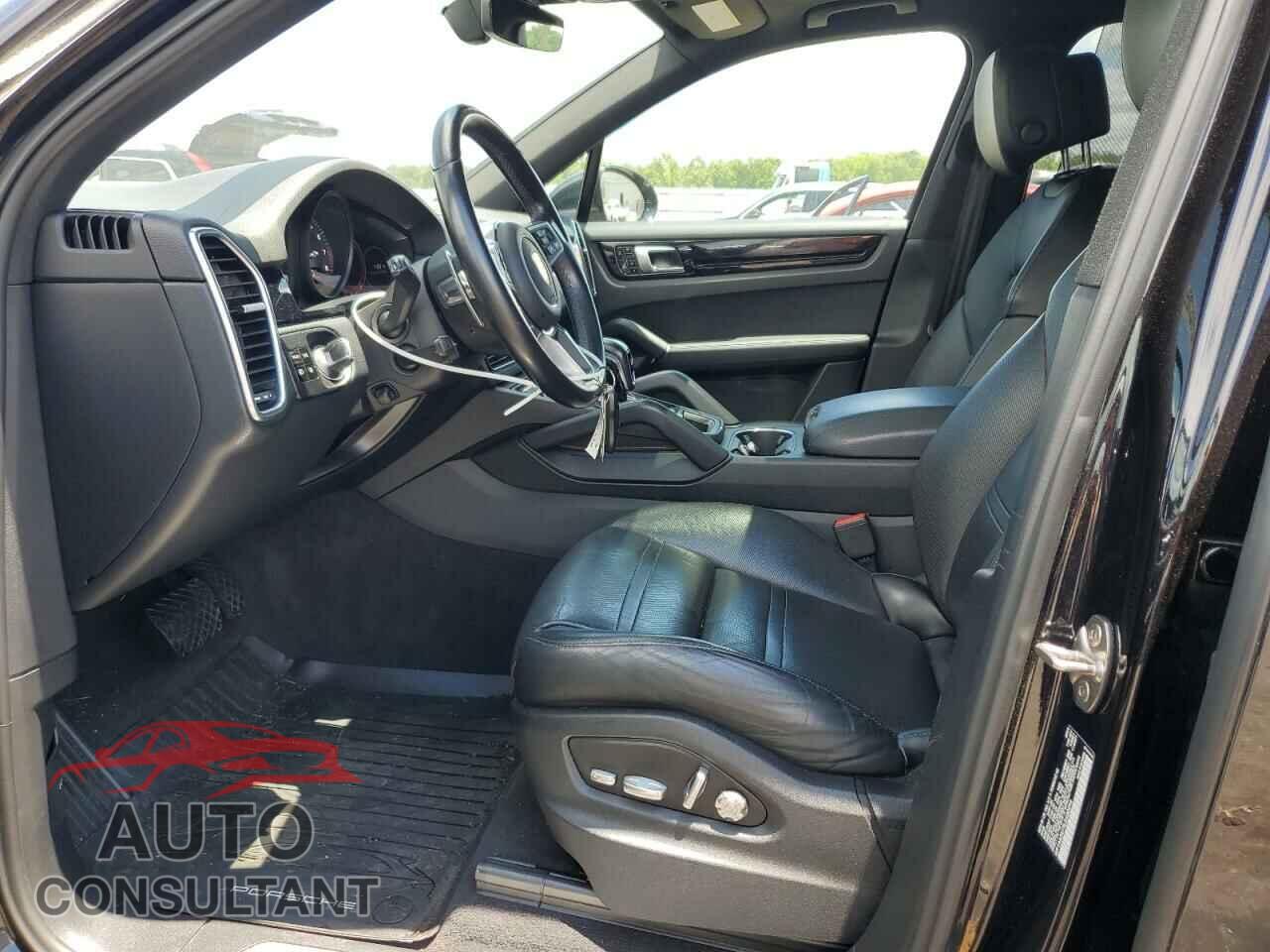 PORSCHE CAYENNE 2020 - WP1AA2AY9LDA00494