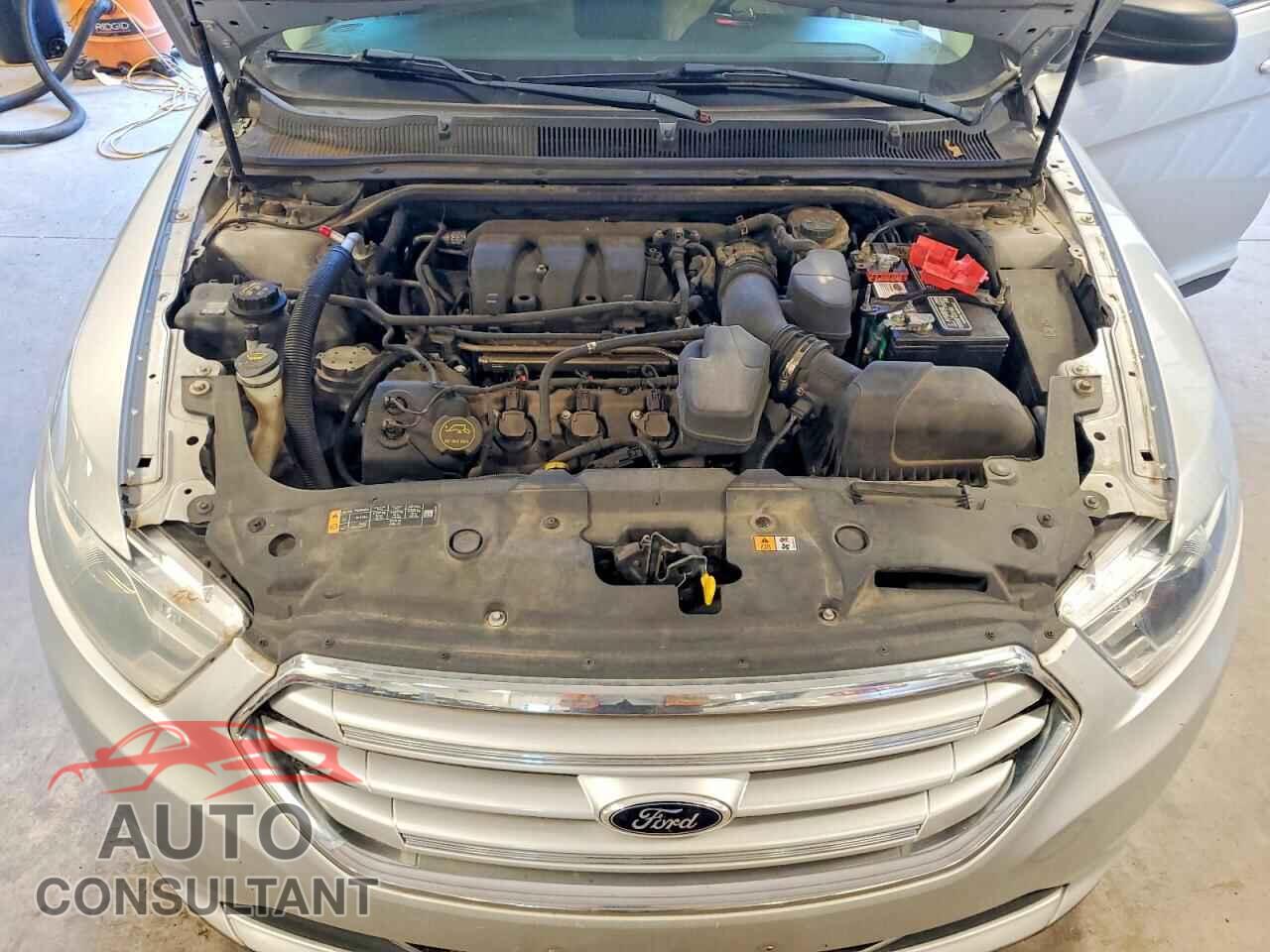 FORD TAURUS 2015 - 1FAHP2D87FG133421