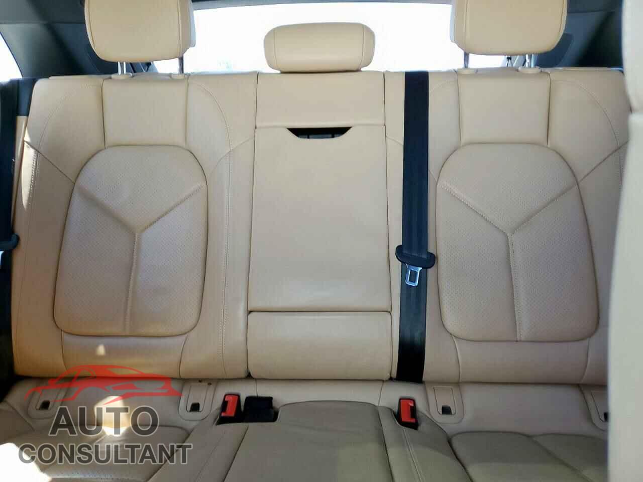 PORSCHE MACAN 2018 - WP1AA2A58JLB07514