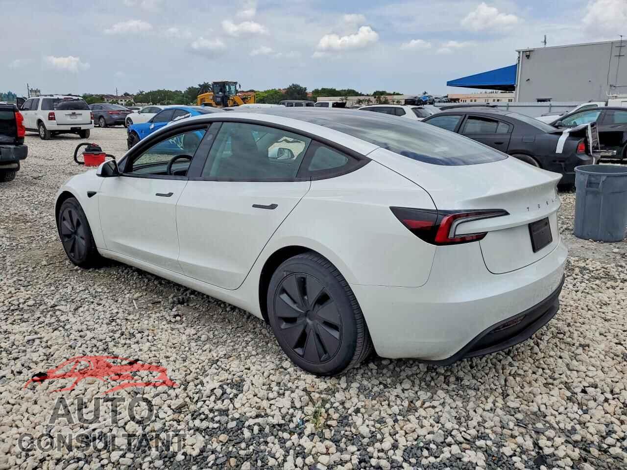 TESLA MODEL 3 2025 - 5YJ3E1EA1SF925316