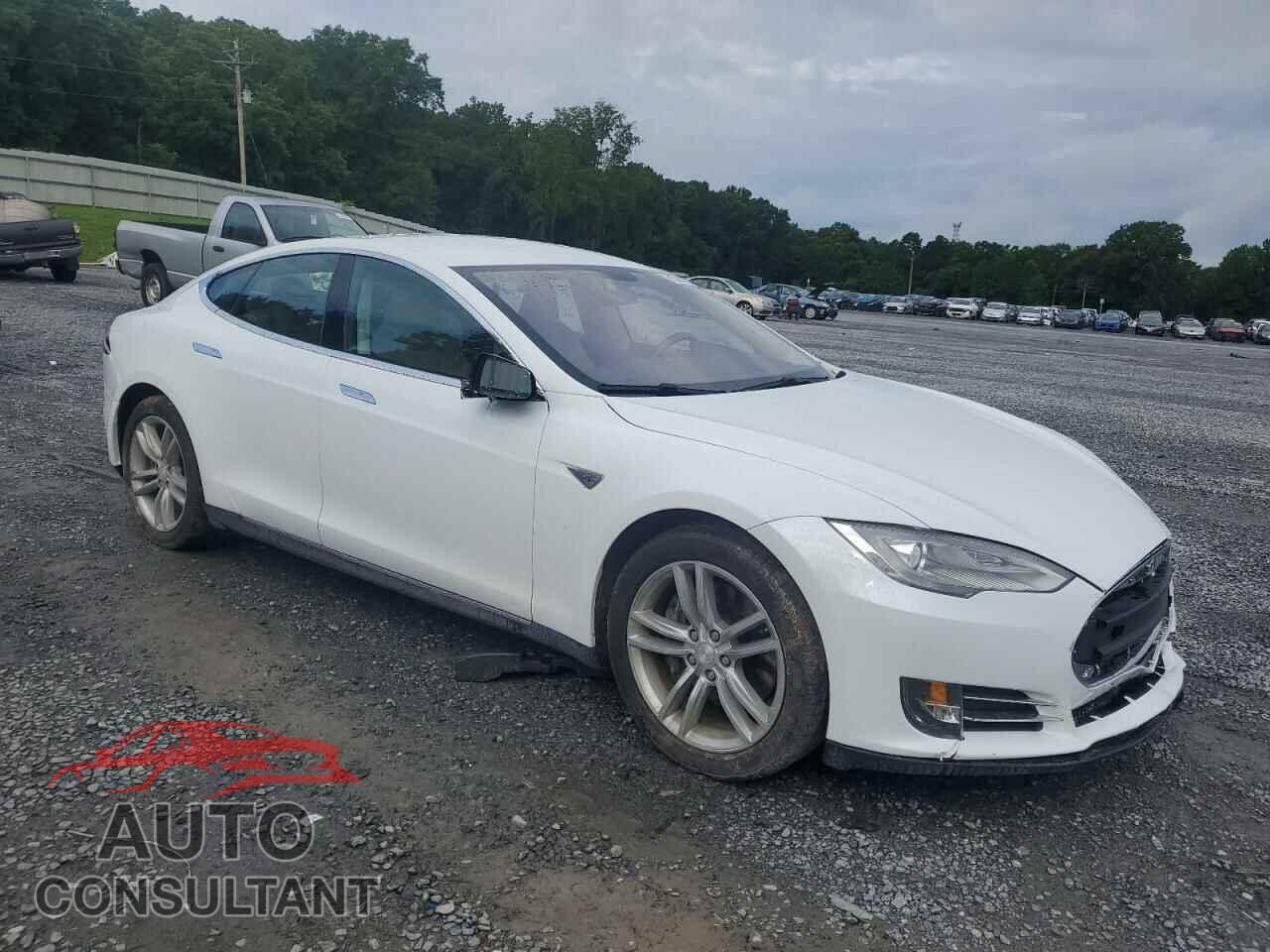 TESLA MODEL S 2013 - 5YJSA1CG9DFP23017